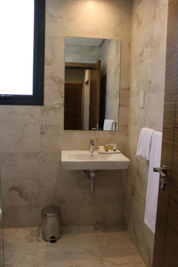 Seino Suites Манама Екстериор снимка