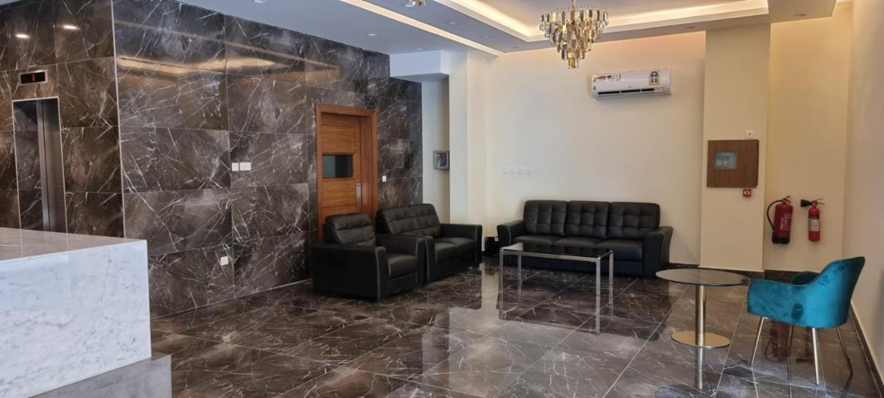 Seino Suites Манама Екстериор снимка