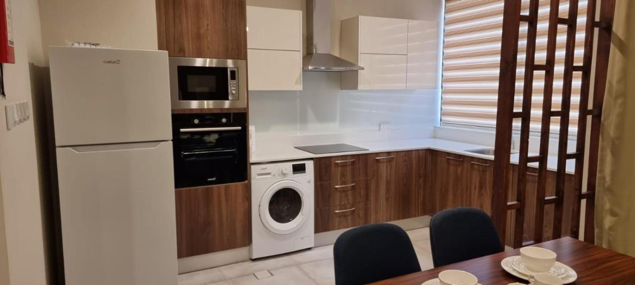 Seino Suites Манама Екстериор снимка